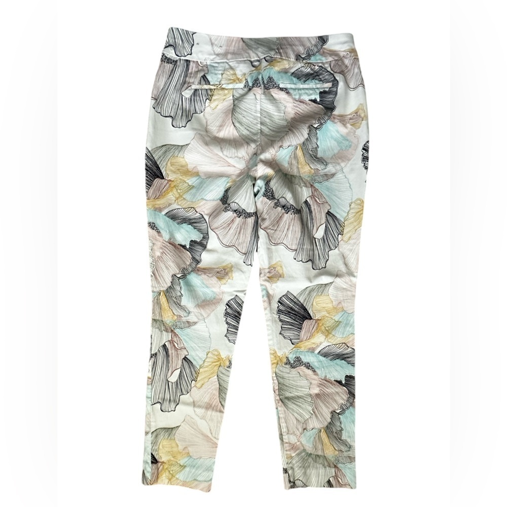 Chico’s BRIDGETTE ANKLE Cropped PANTS Pastel Floral Women’s US Size 8R. - Picture 14 of 15